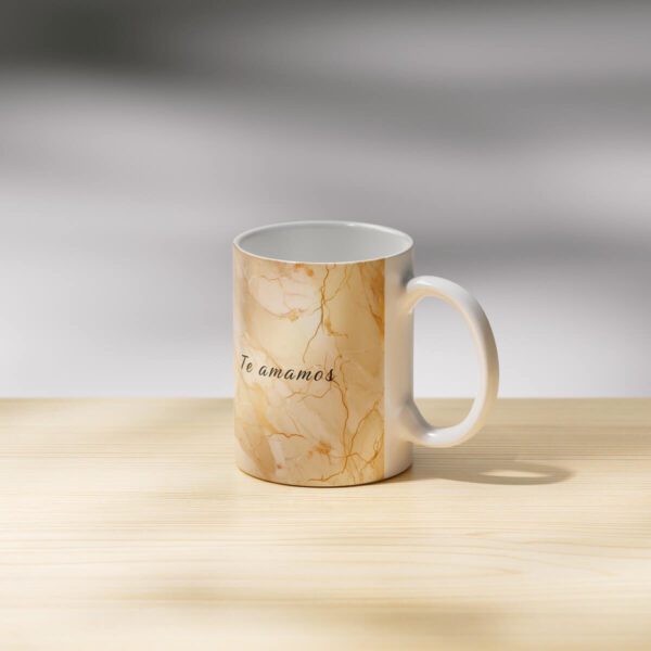 Taza para mamá con frase en inglés y nombres personalizados