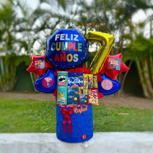 Arreglo infantil con temática FC Barcelona y globos personalizados