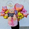Cesta de regalo con oso de 50 cm, globos y chocolates importados en Caracas